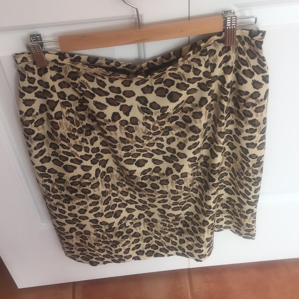 Leopard skirt